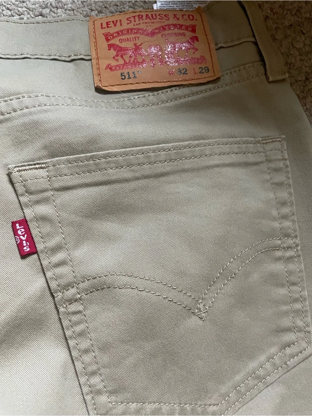 Levi's Slim Chinos in Light Tan